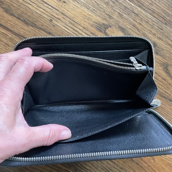 Louis Vuitton wallet - Picture 14 of 14